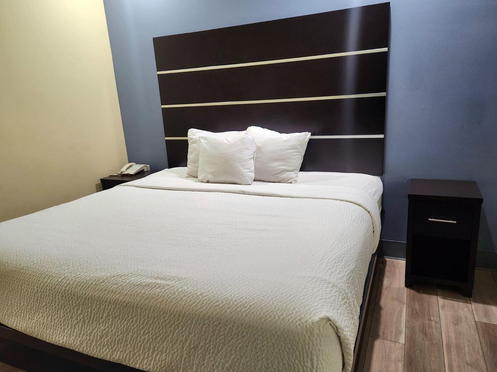 Days Inn By Wyndham Baton Rouge Airport Esterno foto